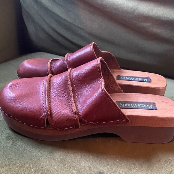 Maine Woods Leather Mules - Picture 6 of 6